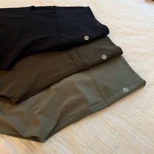 lululemon athletica Black, Olive, and Gray Leggings size 8 25’